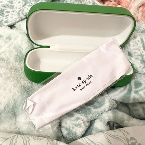 kate spade Accessories - kate spade - sunglasses case